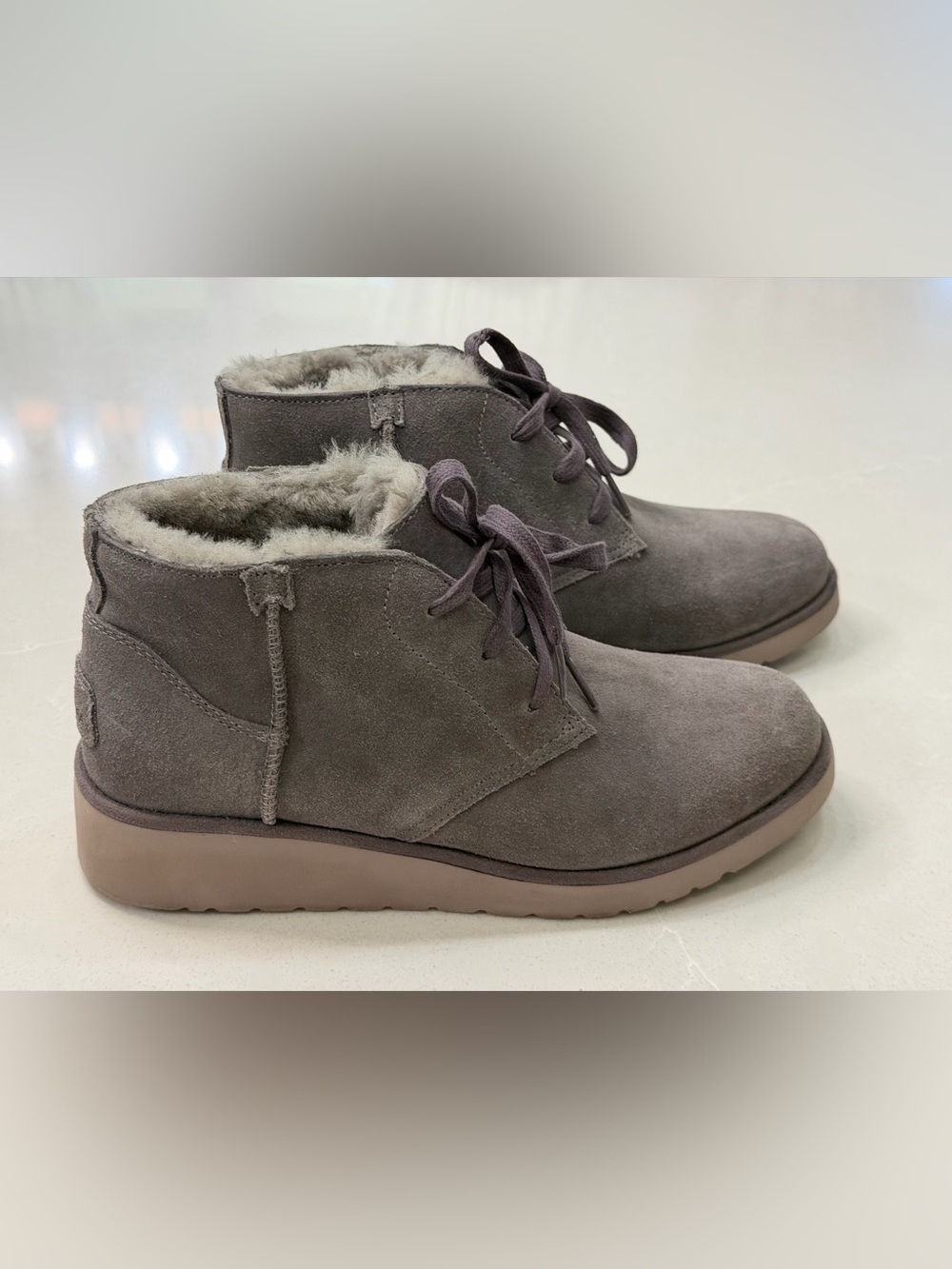 Koolaburra by UGG Gray Suede Lace Up Wedge Chukka Boots 9 Cozystyle